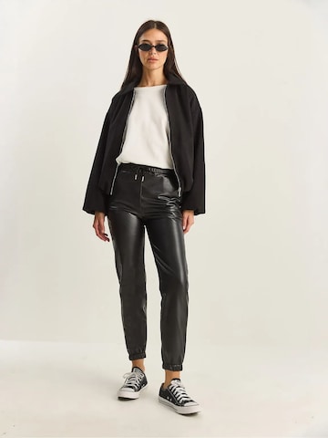 Tapered Pantaloni di Bianco Lucci in nero