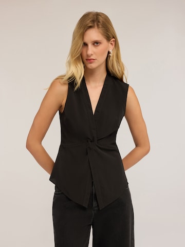 Chemisier MOTIVI en noir