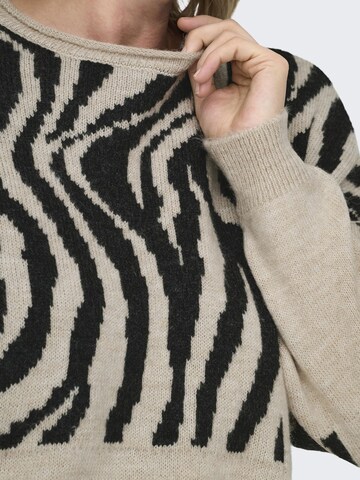 Pull-over 'CARJade' ONLY Carmakoma en gris