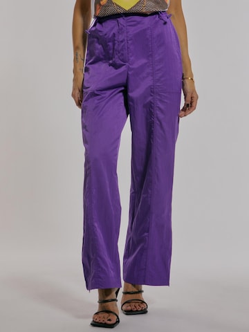 ABOUT YOU x Chiara Biasi Loose fit Pants 'Cleo' in Purple: front