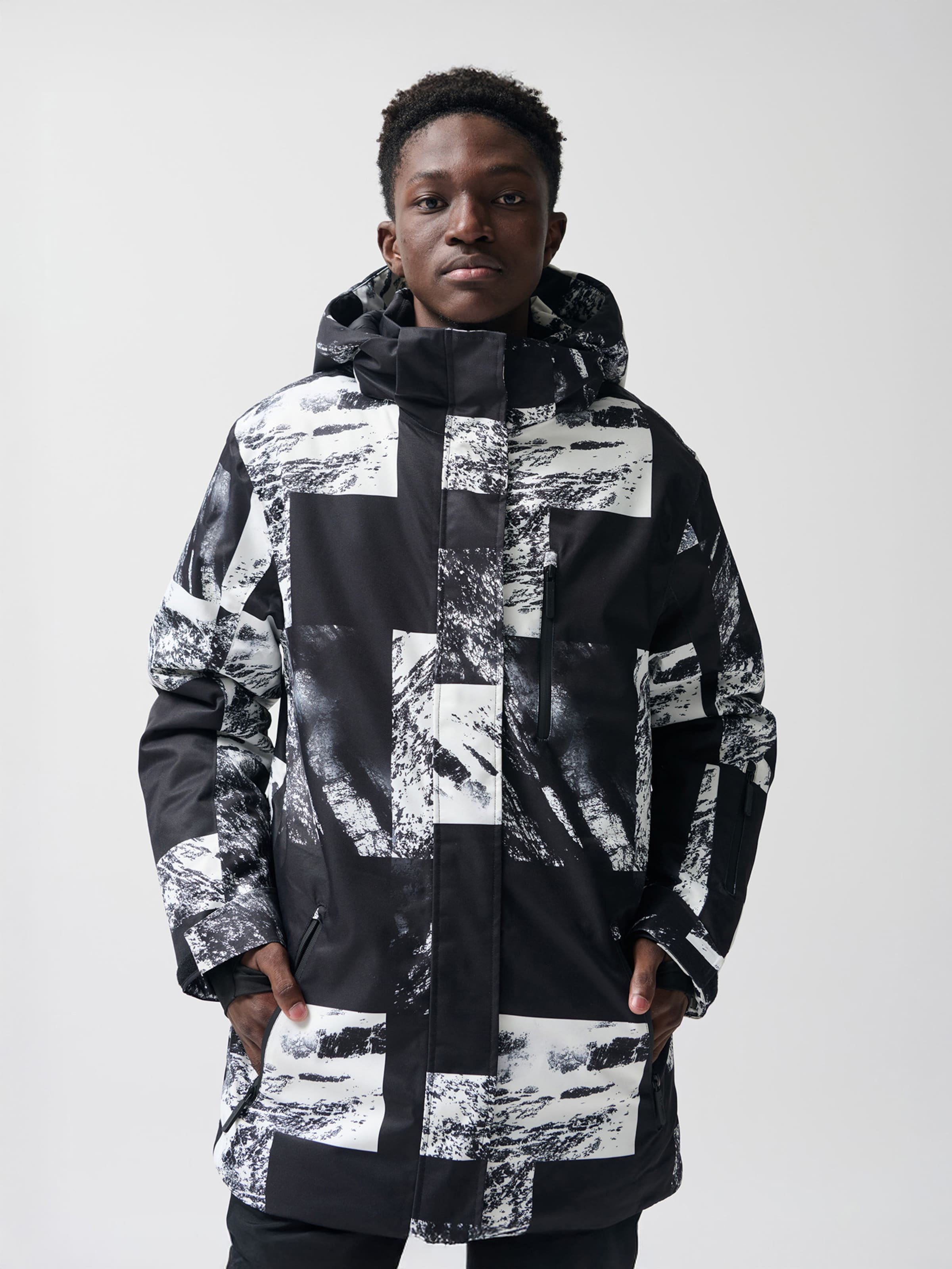 NoWear - Chaqueta deportiva en negro: frente