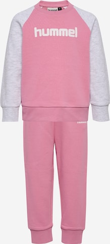 Survêtement Hummel en rose : devant