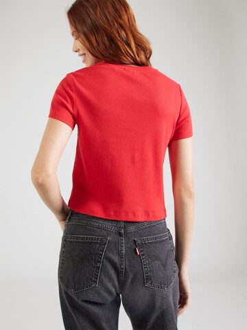 LEVI'S ® Paita 'ESSENTIAL' värissä punainen