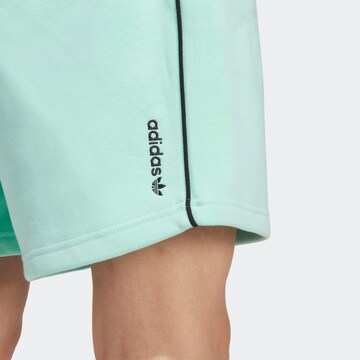 ADIDAS ORIGINALS Loosefit Shorts 'Adicolor Seasonal Archive' in Grün