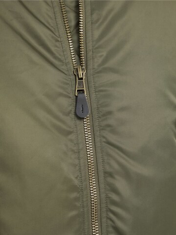 GUESS JEANS Tussenjas in Groen