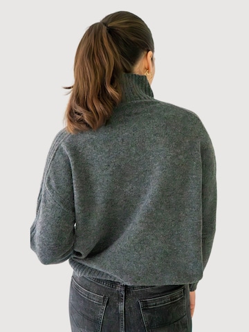 WEARABLE STORIES Pullover 'Gabriella' in Grau