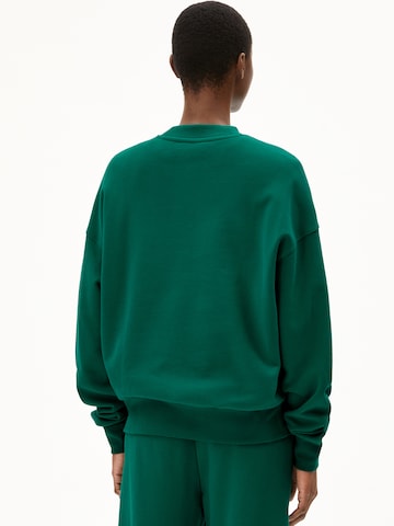 ARMEDANGELS Sweatshirt 'Alizaa' in Groen