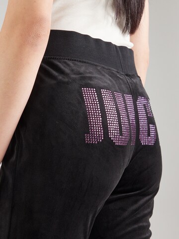 Juicy Couture Bootcut Spodnie 'IMPACT LISA' w kolorze czarny