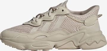 Baskets 'Ozweego' ADIDAS ORIGINALS en beige : devant