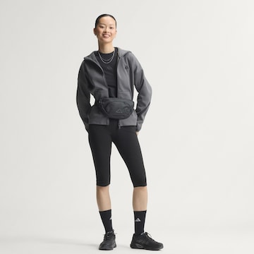 ADIDAS SPORTSWEAR - Casaco de treino em moletão 'Z.N.E.' em cinzento