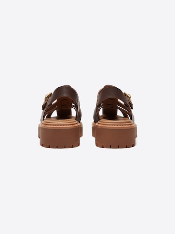 TIMBERLAND Босоножки в Коричневый