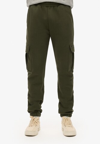 Superdry & Co Tapered Hose in Grün