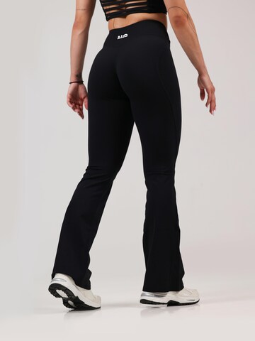 Evazați Leggings 'Nova Flared Leggings' de la neverover pe negru