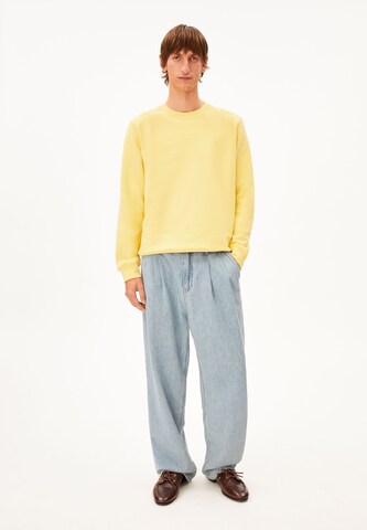 ARMEDANGELS Sweatshirt 'BAARO' in Yellow: front