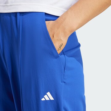 Tapered Pantaloni sportivi 'Train Essentials ' di ADIDAS PERFORMANCE in blu
