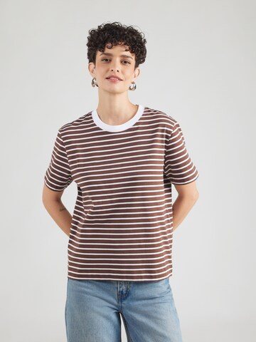 SELECTED T-shirt 'SLFESSENTIAL' i brun: framsida