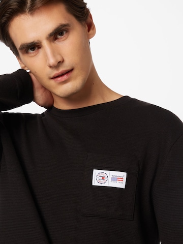 Tommy Jeans Shirt in Black