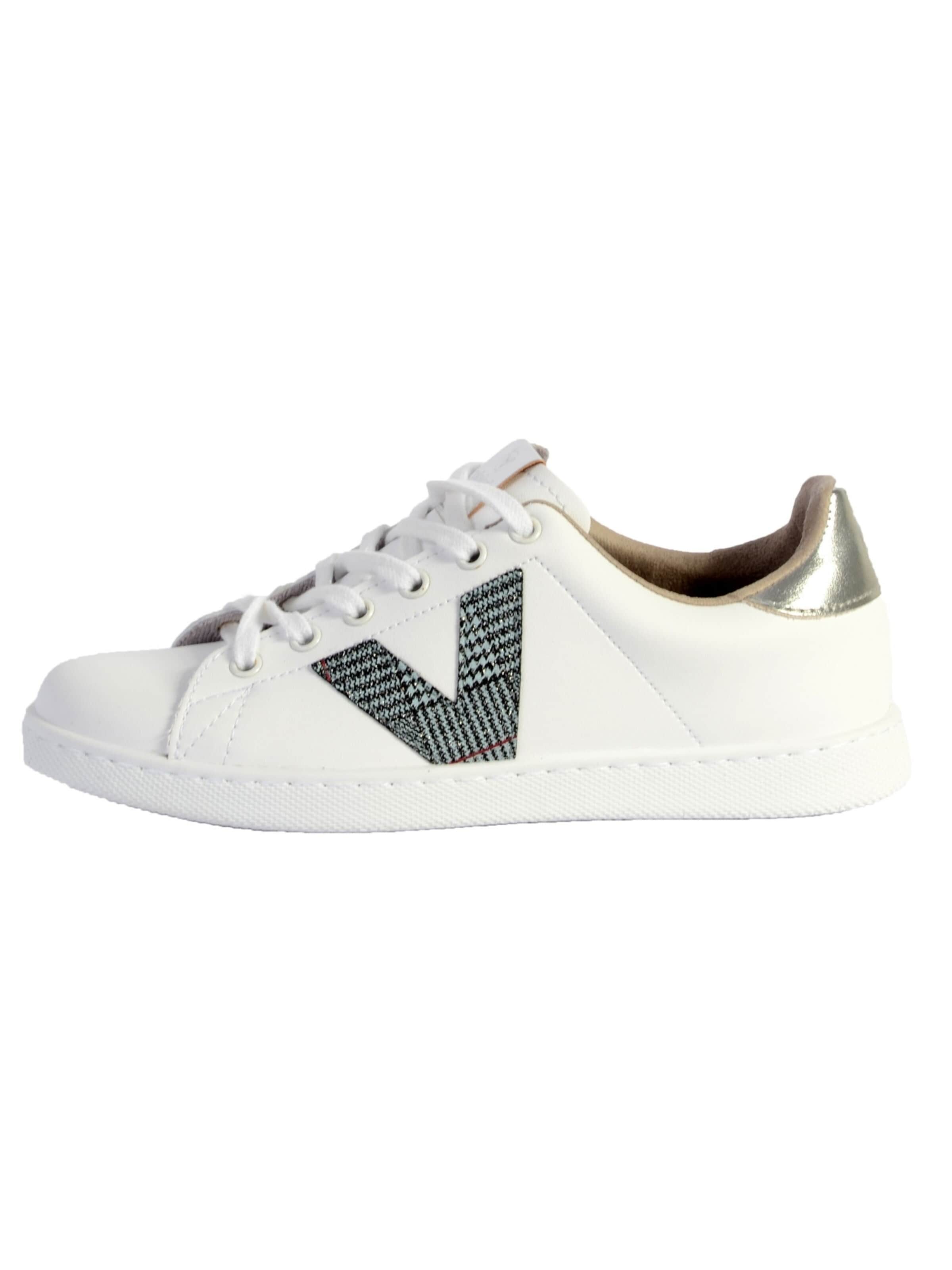 Chaussure de sport à lacets victoria en gris : devant