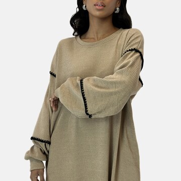 Elara Jurk in Beige
