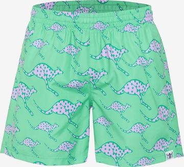 CHIEMSEE Board Shorts ' im angesagten Alloverprint ' in Green: front