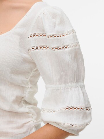 Chemisier 'VMClementine' VERO MODA en blanc