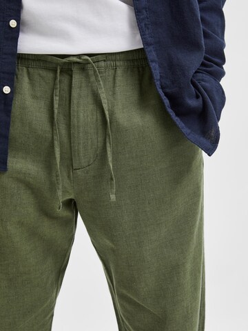 SELECTED HOMME regular Παντελόνι 'Newton' σε πράσινο