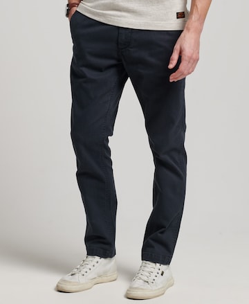 Coupe slim Pantalon chino Superdry en bleu : devant