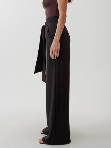 Tussah Loose fit Pants 'MEGAN' in Black: back