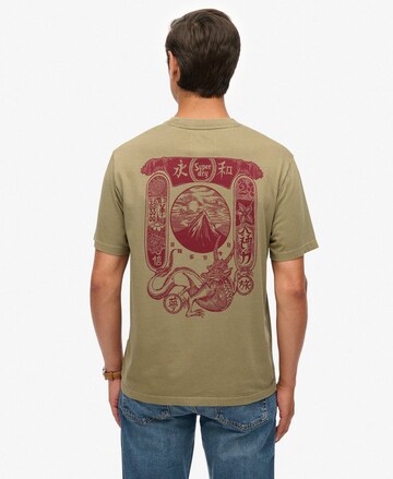 T-Shirt 'Tokyo Narrative' Superdry en vert : devant