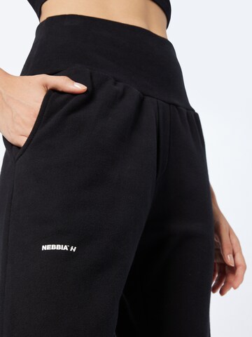 NEBBIA Tapered Workout Pants in Black