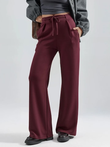 Hiccup Broek in Rood: voorkant