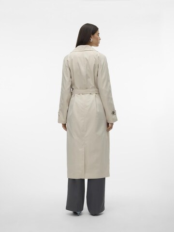 VERO MODA Tussenmantel 'TESSAGOLD' in Grijs