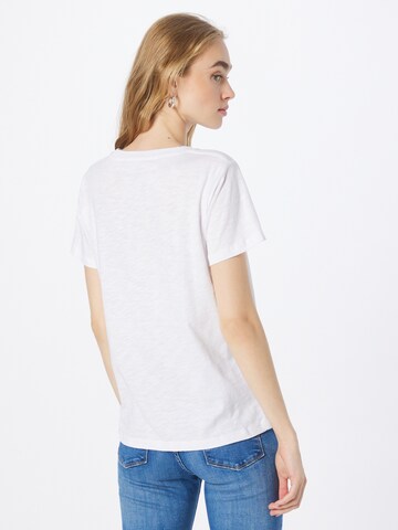 Pepe Jeans - Camiseta 'PIA' en blanco