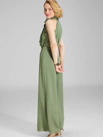 SWING Jumpsuit in Groen