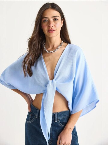 Bianco Lucci - Blusa em azul