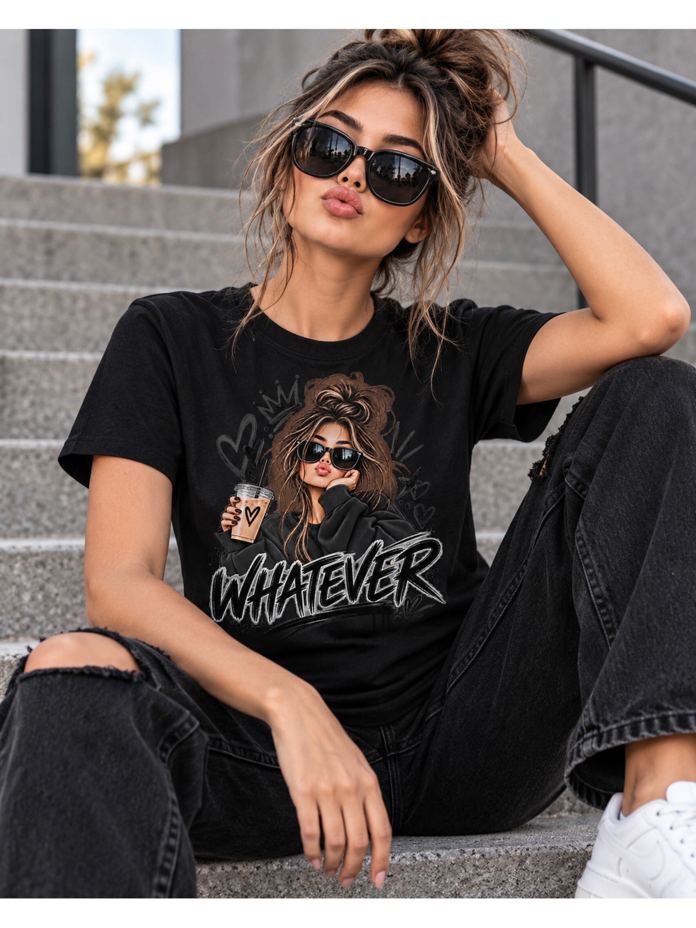 Printdistrict.dk Shirts 'Whatever' i sort