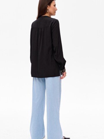Blue Shadow Blouse in Black