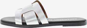 XAVER LUIS Schuhmanufaktur Mules 'Roberta' in Silver: front