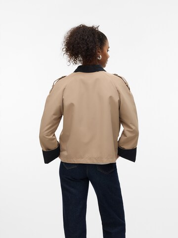 VERO MODA Tussenjas 'VMLucia Maria' in Beige