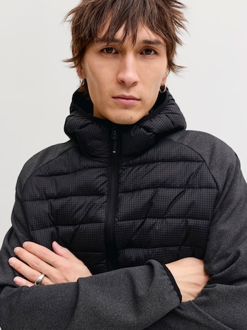 JACK & JONES - Casaco meia-estação 'JJNORTH' em preto