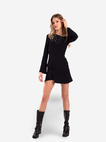 THE-ARE Jurk in Zwart