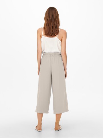 ONLY Wide leg Pleat-front trousers 'FLORENCE' in Grey