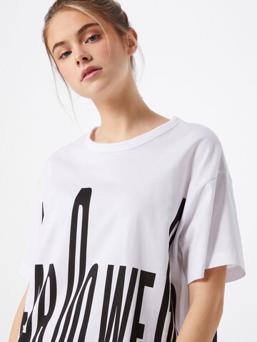 DRYKORN T-Shirt 'Lunie' in Weiß