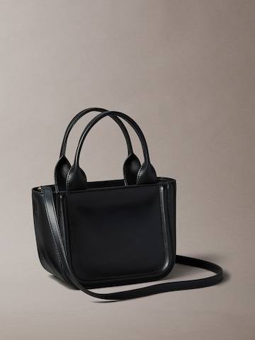 juoda Calvin Klein Rankinė