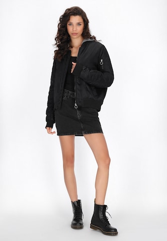 myMo ROCKS Between-season jacket in Black