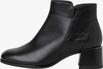 TAMARIS Ankle Boots in Schwarz