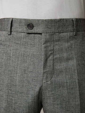 Coupe slim Pantalon à plis 'Luc' STRELLSON en gris