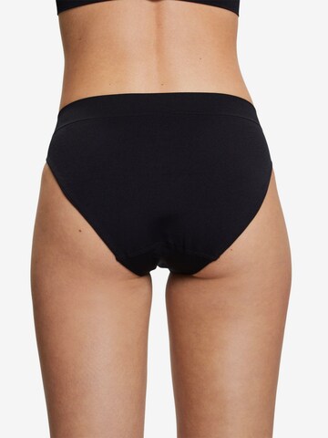 Slip de la ESPRIT pe negru