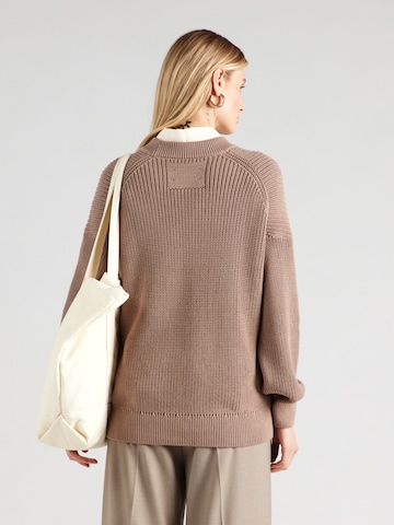 ARMEDANGELS Pullover i brun