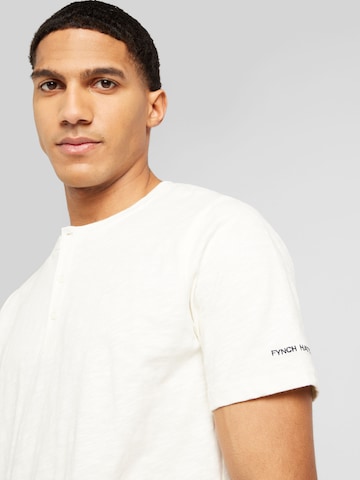 FYNCH-HATTON Bluser & t-shirts i hvid